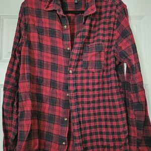 Aeropostale Men's Red and Black Plaid Shirt